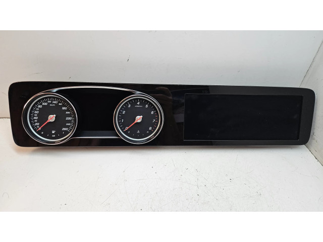 Přístrojová deska Mercedes-Benz E W213 2020 A2C16157200