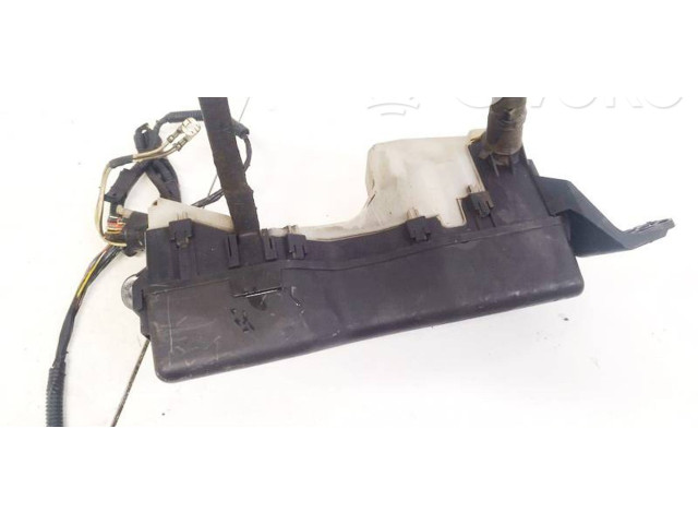 Блок предохранителей     Toyota Corolla Verso AR10    