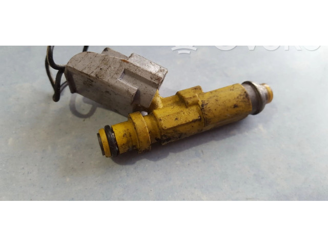 Vstřikovač 2325011130, 23250-11130 Toyota Corolla E110