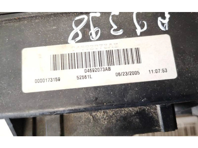 Блок предохранителей 04692073ab, 04692073AB Jeep Grand Cherokee (WK)