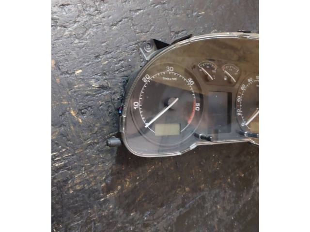 Панель приборов 1U0920841J   Skoda Octavia Mk1 (1U)       