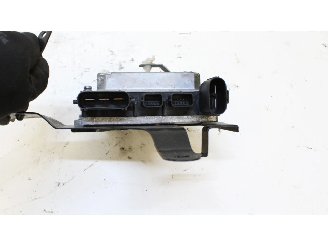 Блок управления    Subaru Forester SH