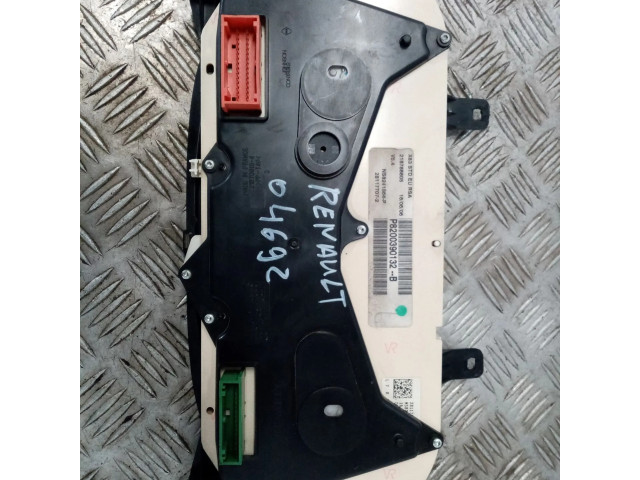 Přístrojová deska Renault Trafic I P8200390132B, 281177072