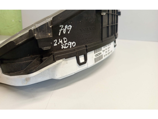 Панель приборов 1062984, 8673269 Volvo XC90