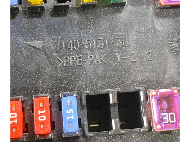 Блок предохранителей  68425203AB, P68425203AB   Jeep Grand Cherokee    