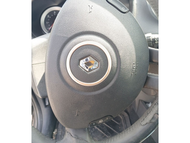 Подушка безопасности водителя    Renault Clio III