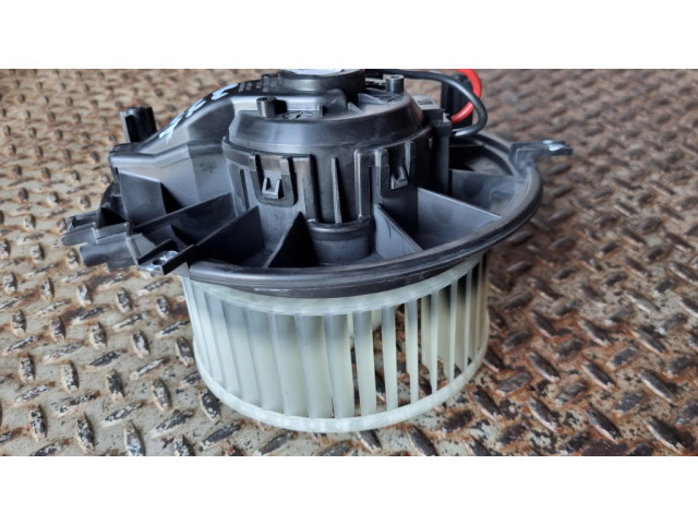 Вентилятор печки    H201289061, 3QF819021   Volkswagen Tiguan Allspace