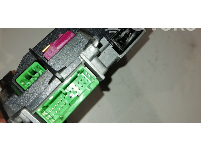 Блок управления    Volvo V70