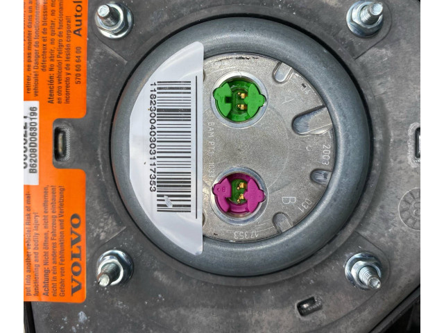 Надувная подушка для руля       Volvo XC90  2003 - 2006 года   