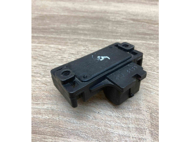 Другие блоки управления / модули 8768133    Opel Astra J