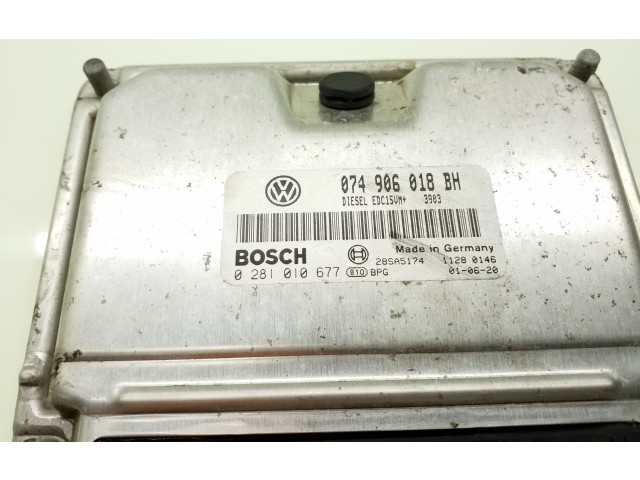 Блок управления двигателя 074906018BH, 0281010677   Volkswagen Transporter - Caravelle T4
