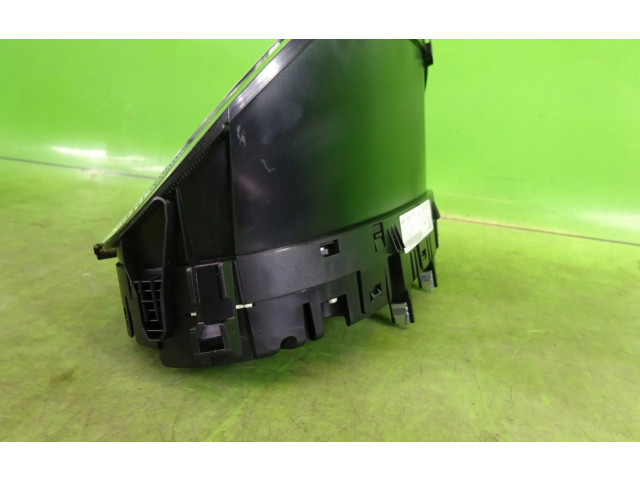 Панель приборов Infiniti Q30