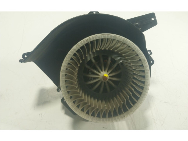 Вентилятор печки 6R1819015 Audi A1
