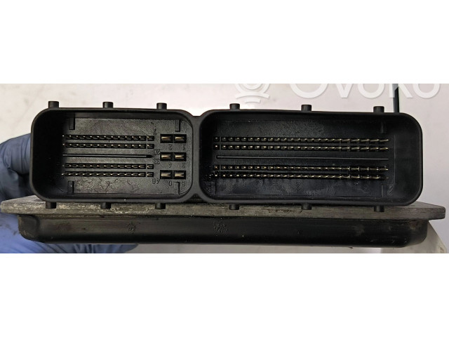 Řídící jednotka A2710106345SILNIKA Mercedes-Benz C W203 2006