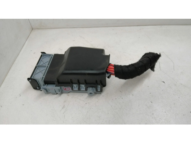 Pojistková skříňka 13222786 Chevrolet Cruze 2013