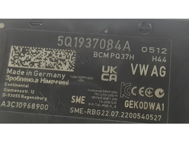 Блок управления 5Q1937084A   Audi A1