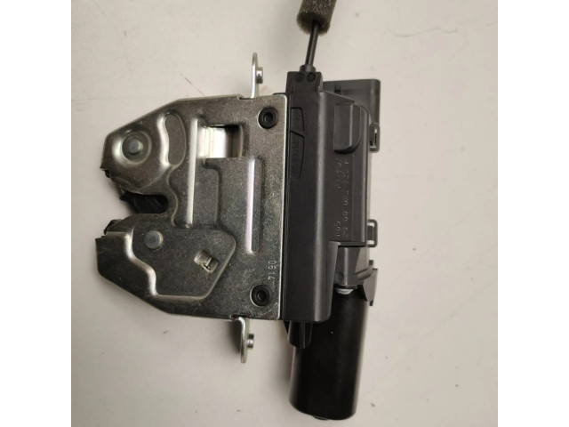 Замок багажника A2317500085 Mercedes-Benz S W222 2013- года