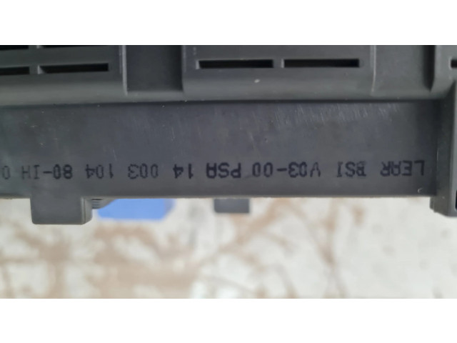 Блок предохранителей 1400310480   Citroen C8    