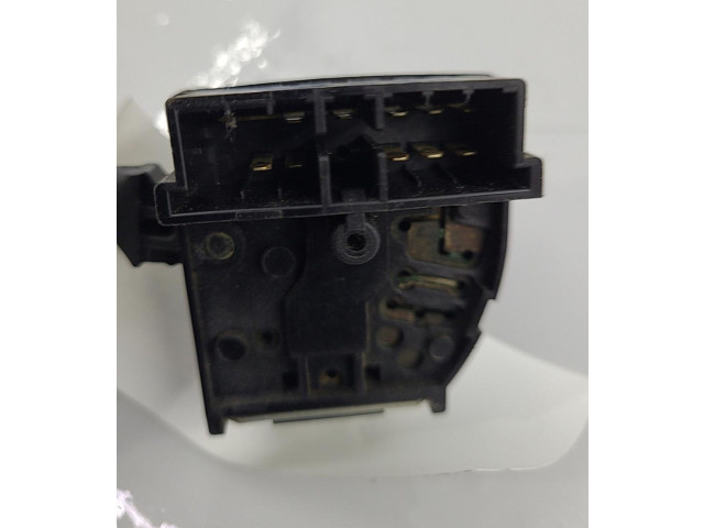 Ручка стеклоочистителей 7700838984   Renault Clio I