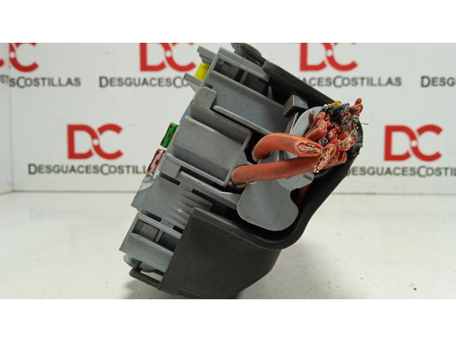 Pojistková skříňka 13222786 Chevrolet Cruze 2010