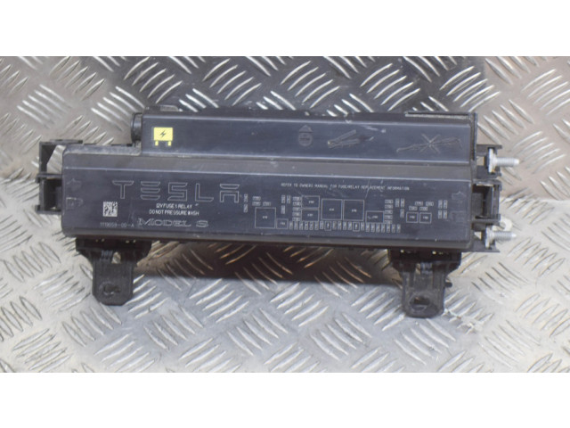 Блок предохранителей 109440500F, 111905900A Tesla Model S