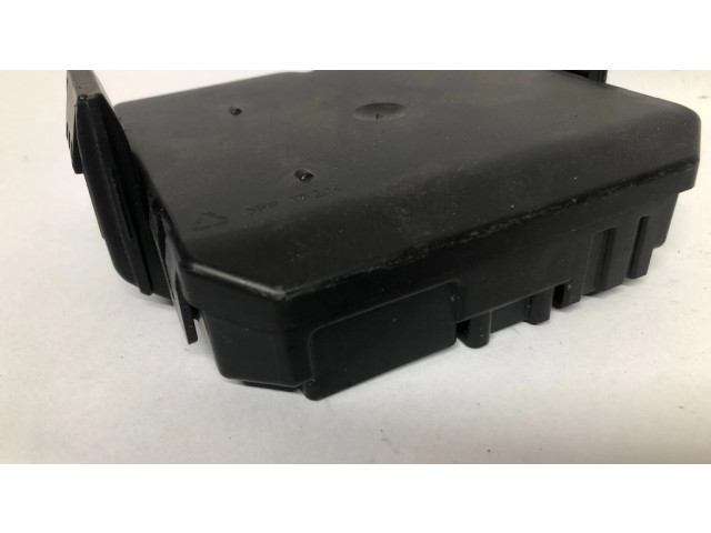 Блок управления крышки багажника