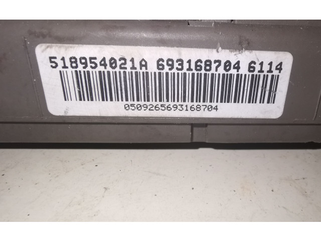 Pojistková skříňka 518954021A, 693168704 BMW X5 E70 2008