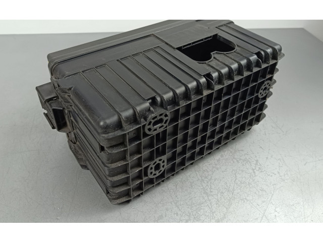 Блок предохранителей  8238036210   SsangYong Rexton    