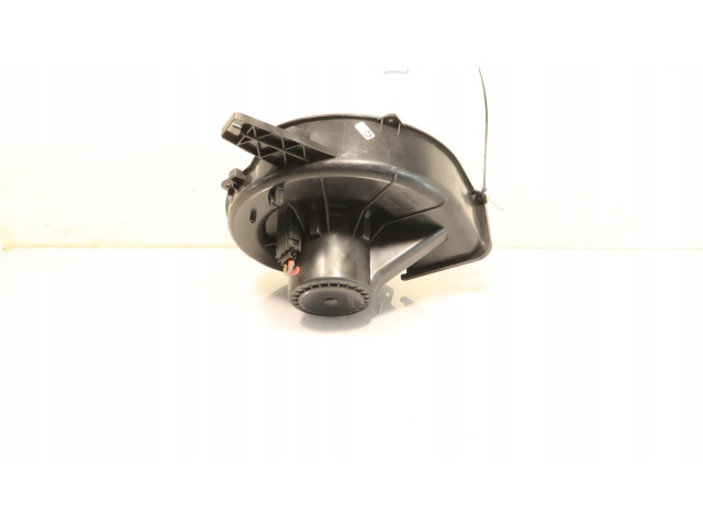 Вентилятор печки Skoda Fabia Mk3 (NJ)