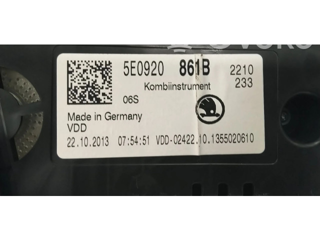 Панель приборов 5E0920861B   Skoda Octavia Mk3 (5E)       