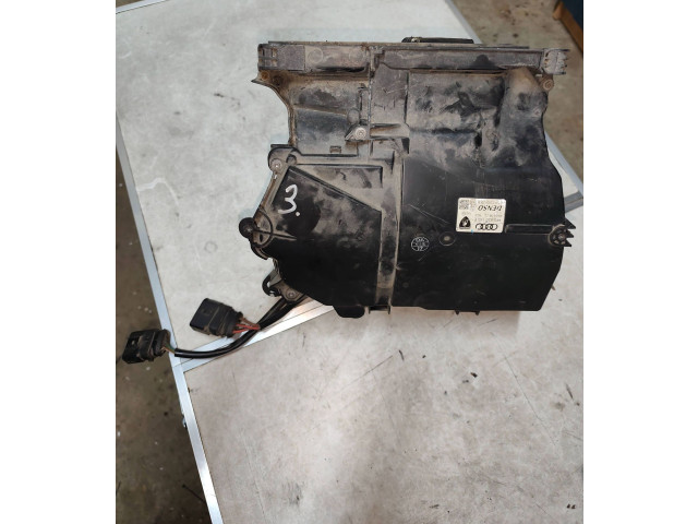 Вентилятор печки Audi A6 S6 C6 4F 2004 - 2011 года