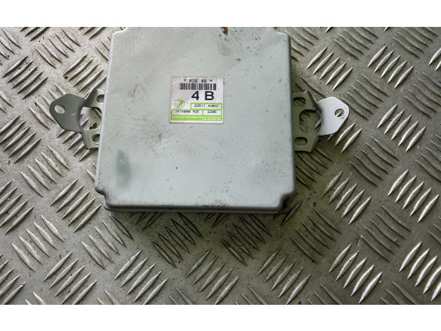 Блок управления двигателя 22611AH04C, R2E4B Subaru Forester SG