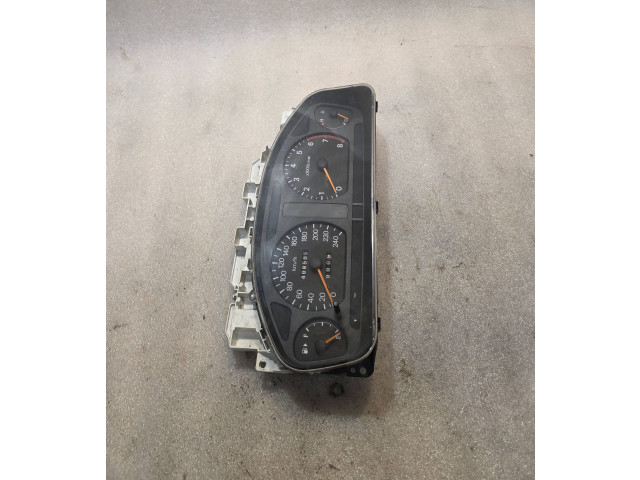 Спидометр (приборный щиток) MR444016, 2573104022 Mitsubishi Galant