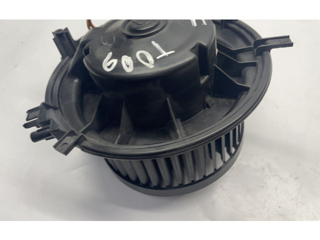 Вентилятор печки    5Q1819021   Volkswagen Jetta VII