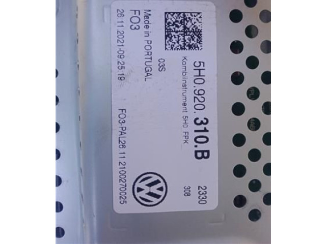 Панель приборов 5H0920310B Volkswagen Golf VII