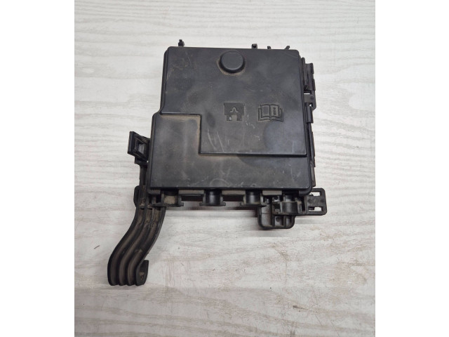 Блок предохранителей 31300557, 218994005 Volvo C30