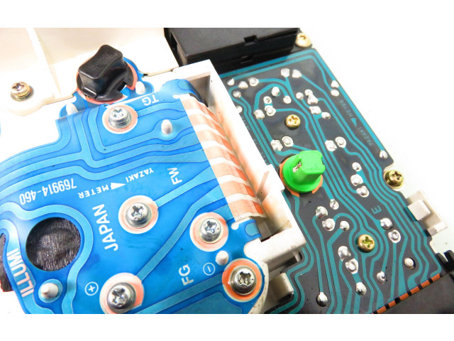 Панель приборов 4428546, 4439642   Saab 9000 CD       