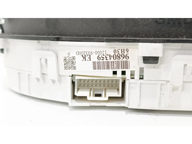 Панель приборов 96804359 Chevrolet Nubira