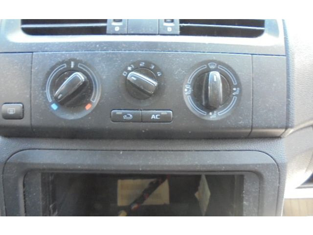 Блок управления климат-контролем    Skoda Fabia Mk2 (5J)