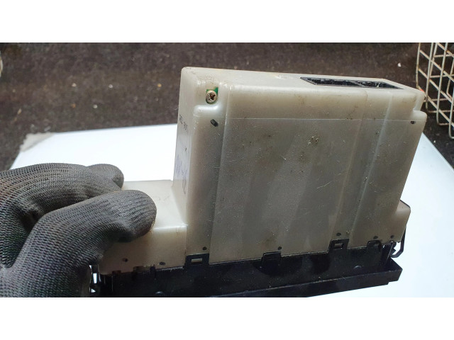 Блок управления климат-контролем K19Z0GE4V, 7L08E05 Mazda 626