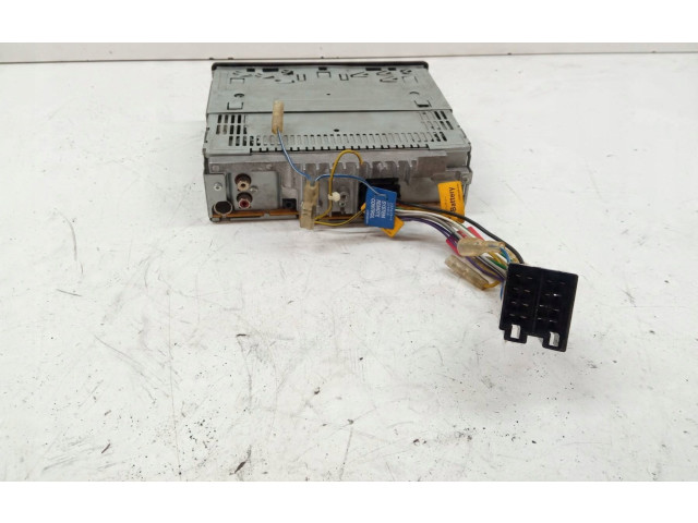 Pojistková skříňka Радио/ проигрыватель  / навигация PIONEER, DEH2100UB   Volkswagen Polo III 6N 6N2 6NF 1996