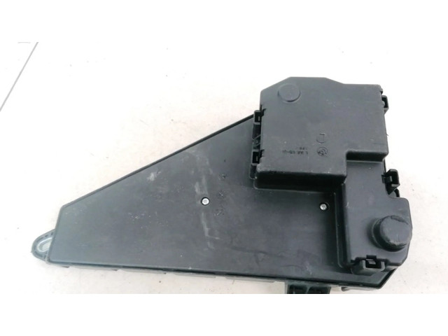 Pojistková skříňka 690661901, 6906619-01 BMW 5 E60 E61 2005