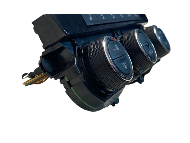 Блок управления климат-контролем 5E0907044F Skoda Octavia Mk3 (5E)