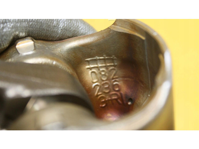 Поршень с шатуном Skoda Octavia Mk2 (1Z)