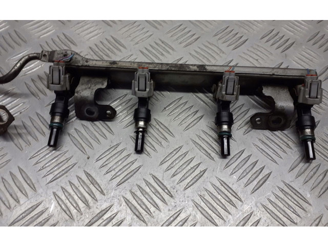 Топливная рампа    Nissan Tiida C11  