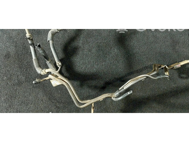 Vstřikovací lišta Mazda 323 F pro naftový motor 2.0