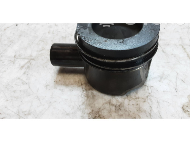  Поршень  8372T, 5R2  Audi A6 S6 C7 4G  