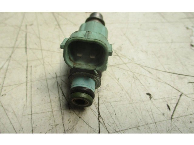 Форсунка Mitsubishi Carisma