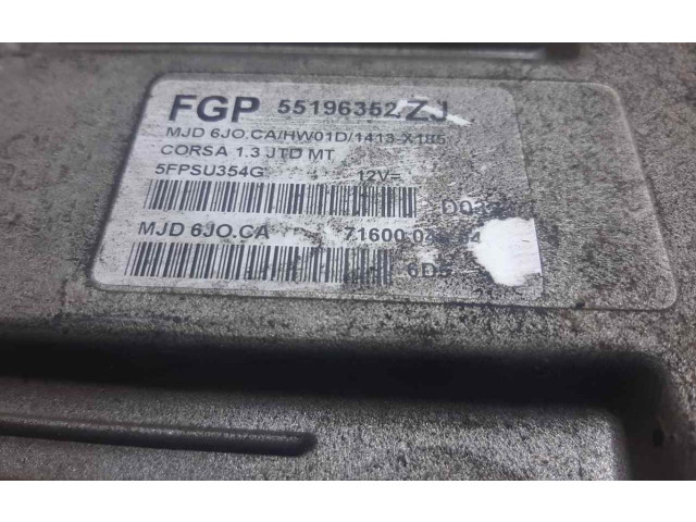 Блок управления двигателем Блок управления 55196352ZJ   Opel Combo C