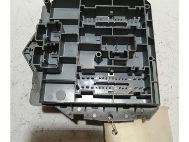 Блок предохранителей 51742420, 51742420 Alfa Romeo GT